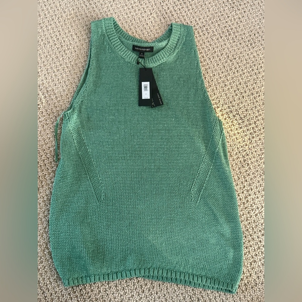 NWT Banana Republic Knit Top Med - Retail $64.50
